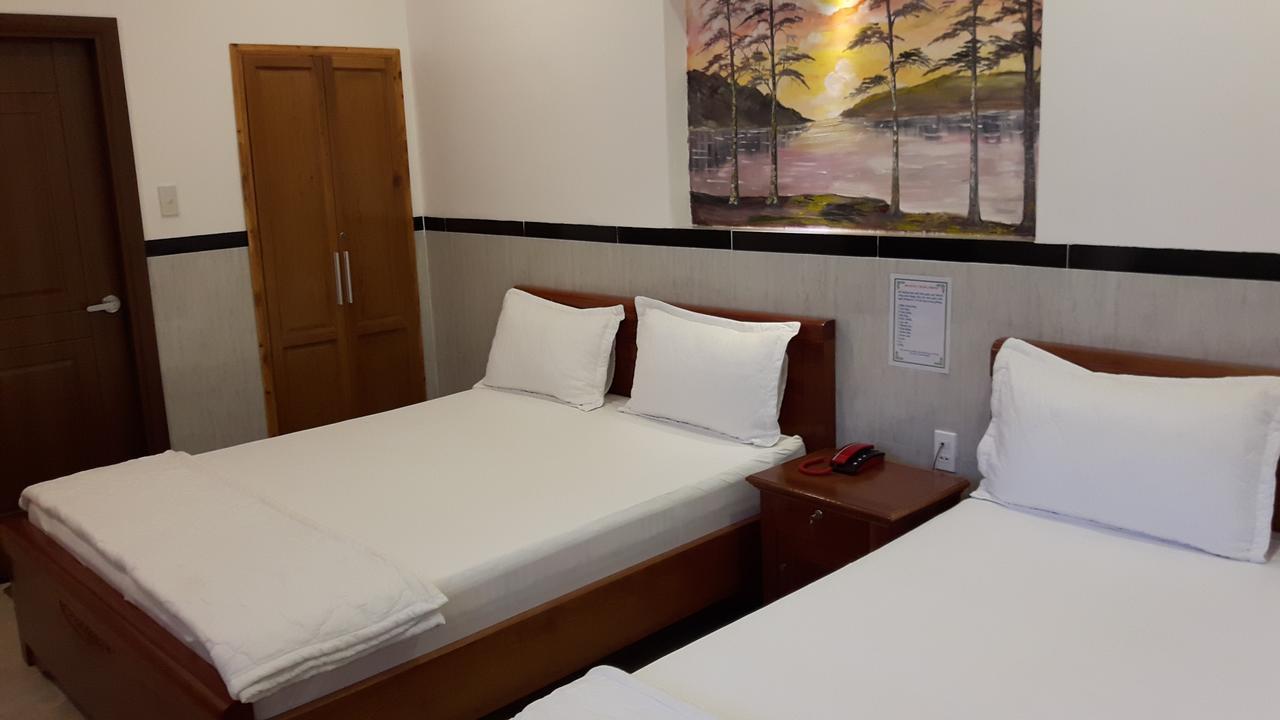 Motel Hoang Gia Long Khanh Extérieur photo