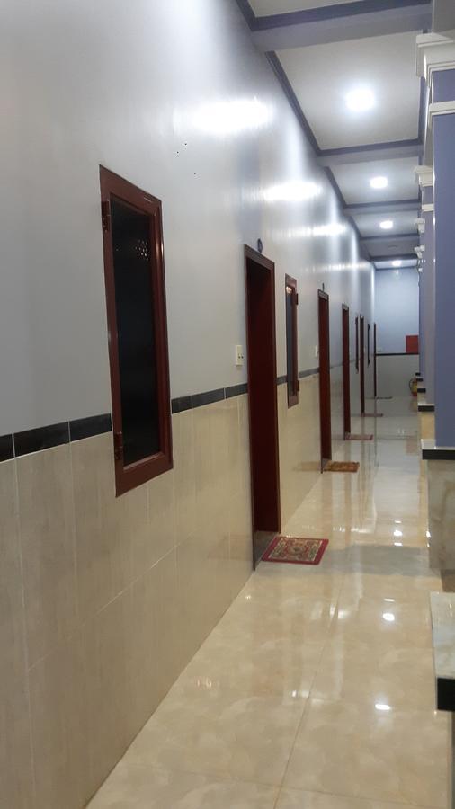 Motel Hoang Gia Long Khanh Extérieur photo
