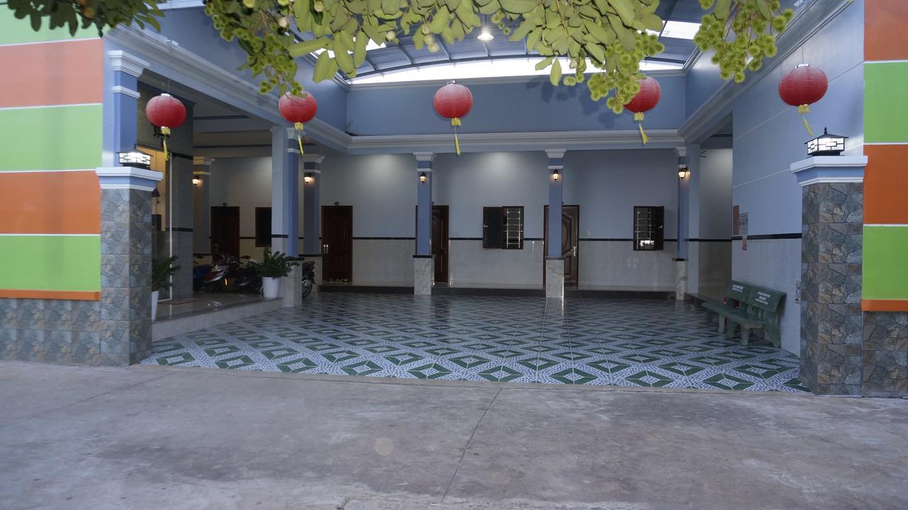 Motel Hoang Gia Long Khanh Extérieur photo