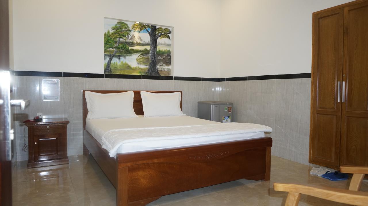 Motel Hoang Gia Long Khanh Extérieur photo
