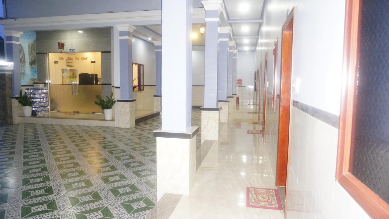 Motel Hoang Gia Long Khanh Extérieur photo