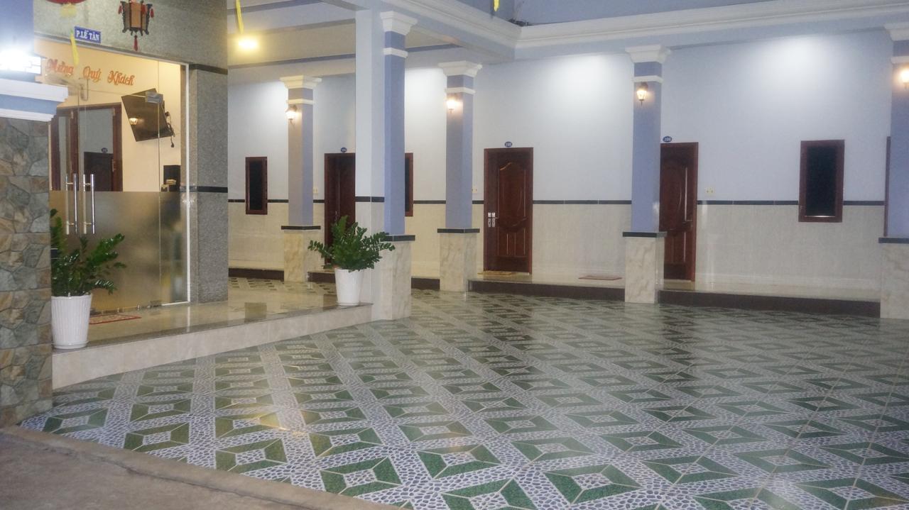 Motel Hoang Gia Long Khanh Extérieur photo