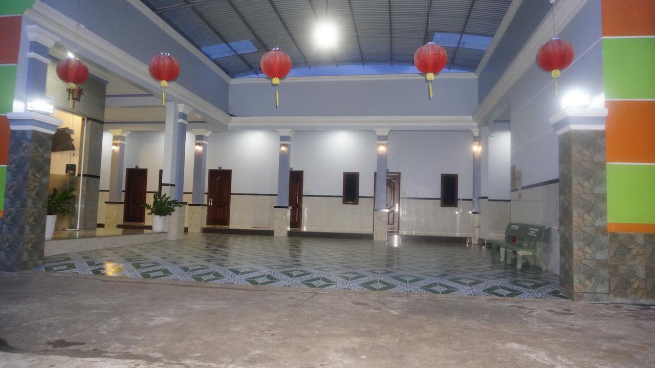 Motel Hoang Gia Long Khanh Extérieur photo