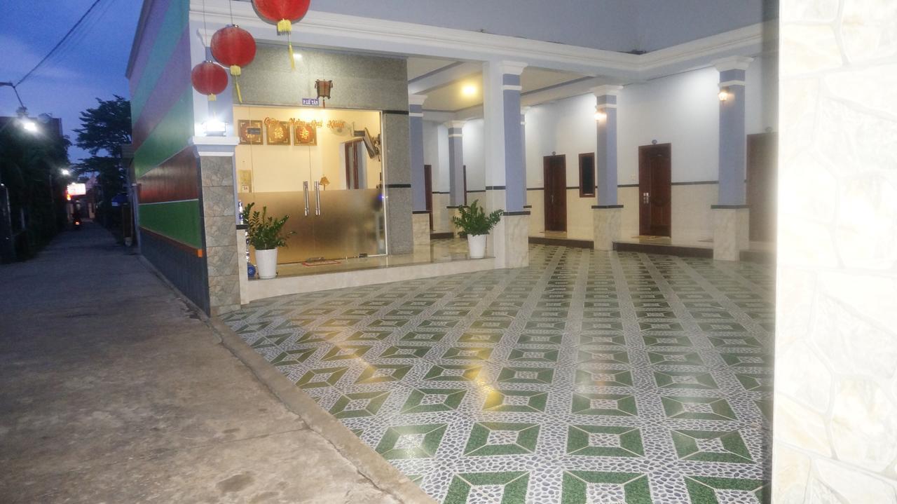 Motel Hoang Gia Long Khanh Extérieur photo